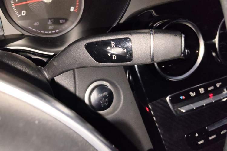 Used Mercedes-Benz C-Class 2015 C 200 Sport Edition Gear Lever