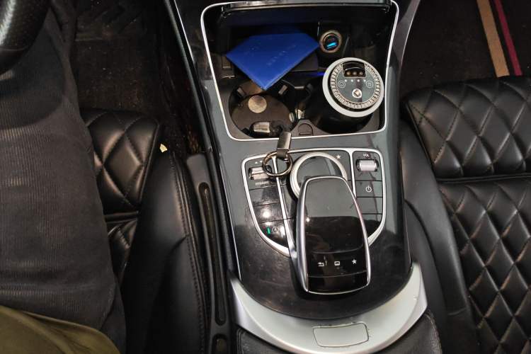 Used Mercedes-Benz C-Class 2015 C 200 Sport Edition Gear Lever