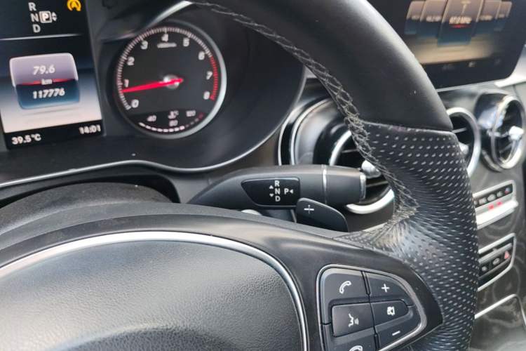 Used Mercedes-Benz C-Class 2015 C 260 L Sport Edition Gear Lever