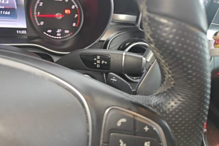 Used Mercedes-Benz C-Class 2015 Revised C 200 L Sport Edition Gear Lever