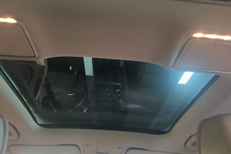Used Mercedes-Benz C-Class 2015 Revised C 200 L Sport Edition Headliner