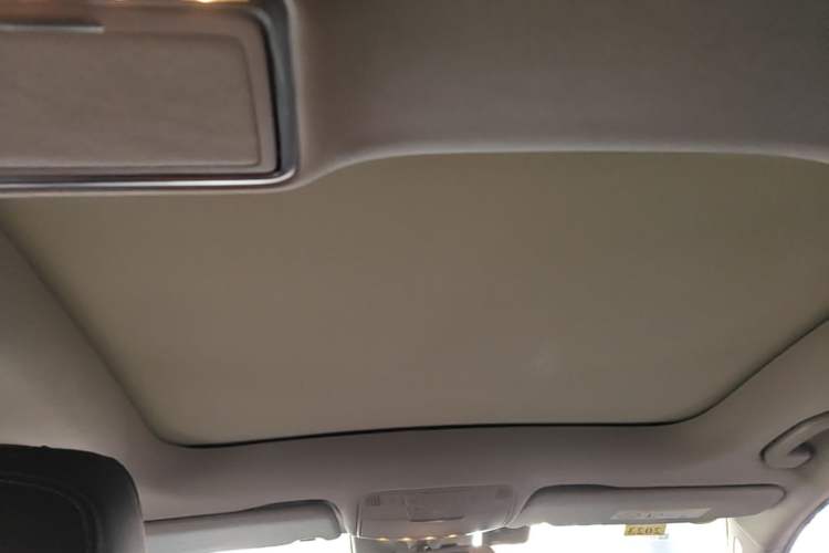 Used Mercedes-Benz C-Class 2015 C 260 L Sport Edition Headliner
