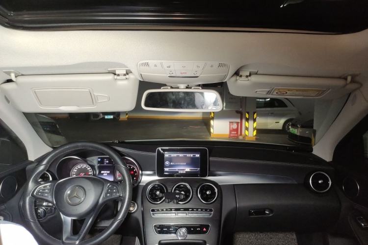 Used Mercedes-Benz C-Class 2015 Facelift C 180 L Headliner