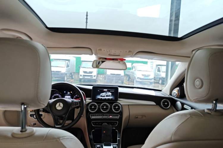 Used Mercedes-Benz C-Class 2015 C 300 L Headliner