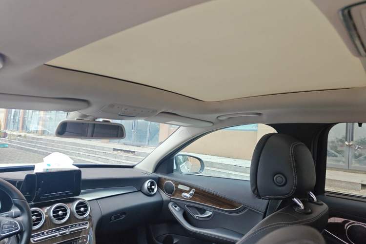 Used Mercedes-Benz C-Class 2015 C 200 L Headliner