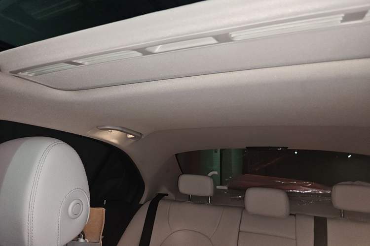 Used Mercedes-Benz C-Class 2015 C 180 L Sport Edition Headliner