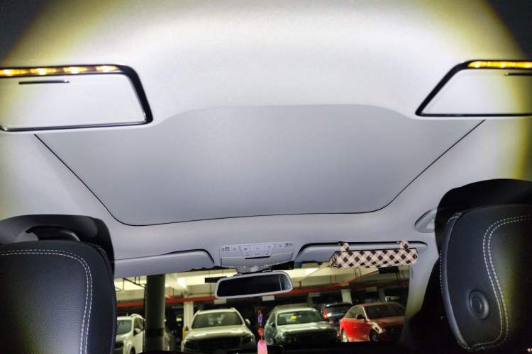 Used Mercedes-Benz C-Class 2015 Revised C 200 L Sport Edition Headliner