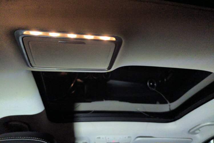 Used Mercedes-Benz C-Class 2015 Revised C 200 L Sport Edition Headliner