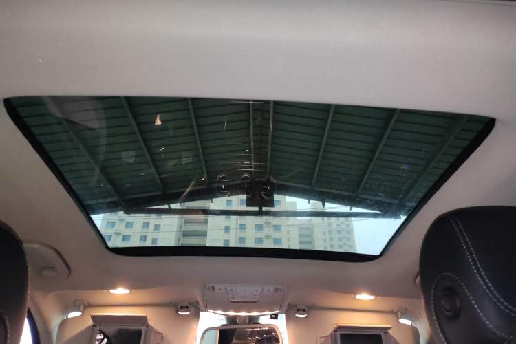 Used Mercedes-Benz C-Class 2015 C 200 station wagon Headliner