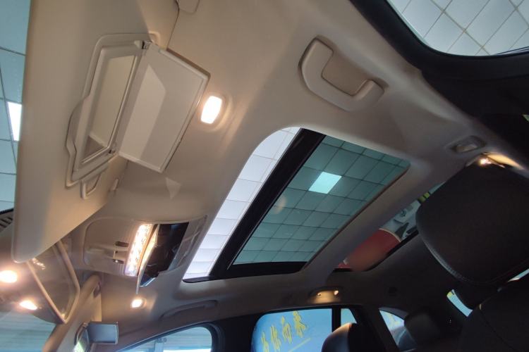 Used Mercedes-Benz C-Class 2015 C 200 station wagon Headliner