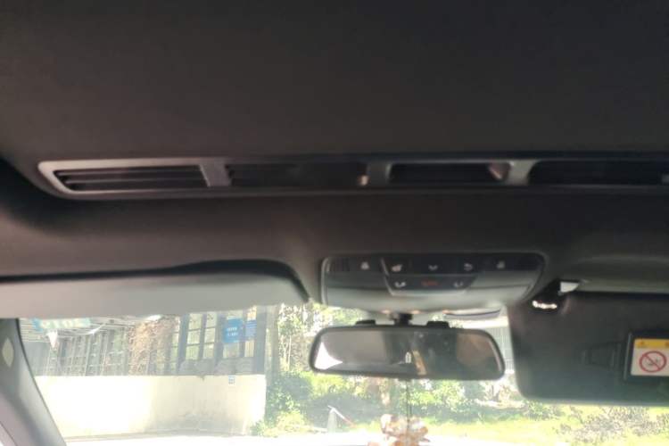 Used Mercedes-Benz C-Class 2015 C 200 Sport Edition Headliner