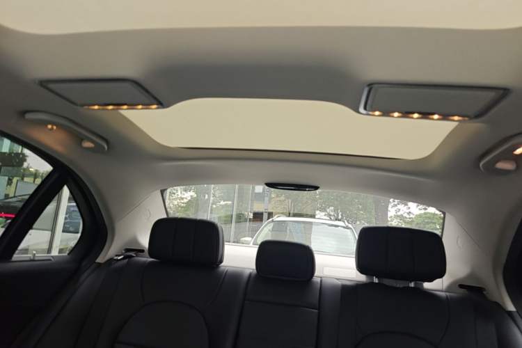 Used Mercedes-Benz C-Class 2015 C 200 L Headliner