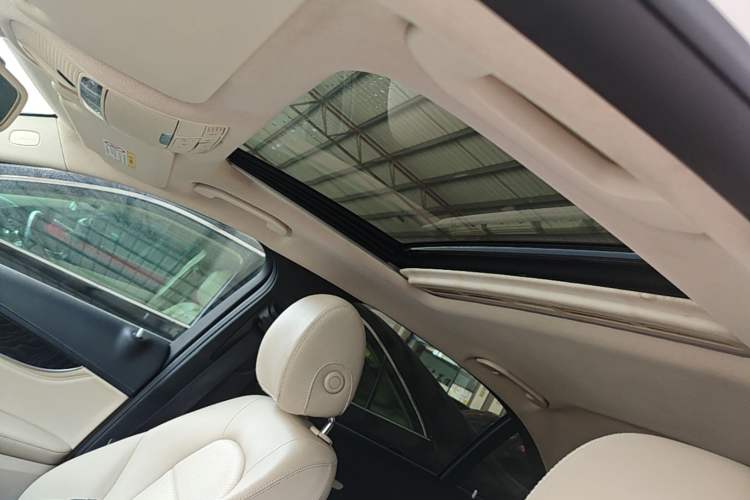 Used Mercedes-Benz C-Class 2015 Restyled C 180 L Sport Edition Headliner