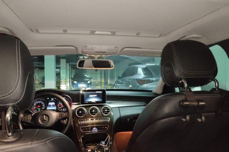Used Mercedes-Benz C-Class 2015 Facelift C 180 L Headliner