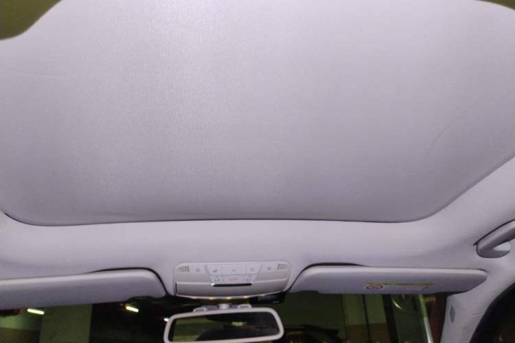 Used Mercedes-Benz C-Class 2015 Revised C 200 L Sport Edition Headliner