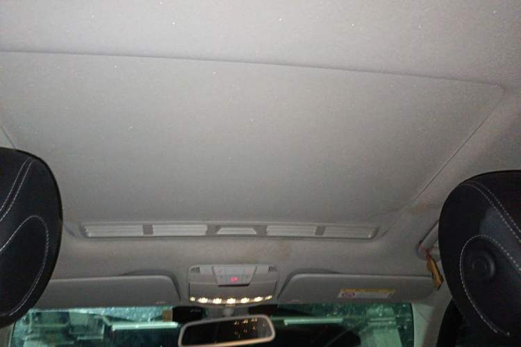 Used Mercedes-Benz C-Class 2015 Restyled C 180 L Sport Edition Headliner