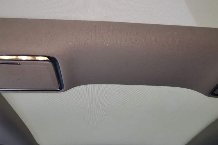 Used Mercedes-Benz C-Class 2015 Revised C 200 L Sport Edition Headliner