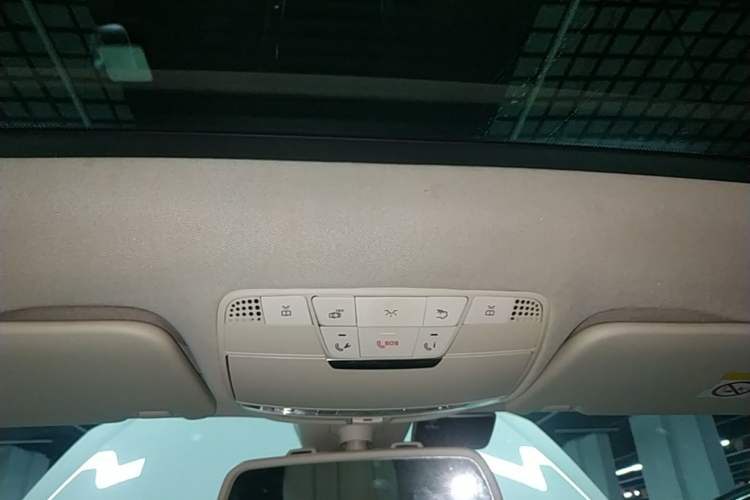 Used Mercedes-Benz C-Class 2015 C 200 L Sport Edition Headliner