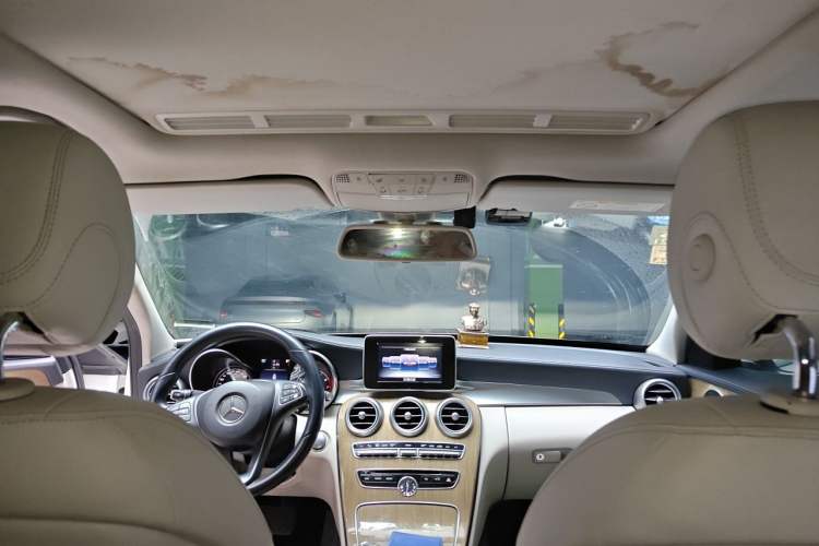 Used Mercedes-Benz C-Class 2015 C 180 L Headliner