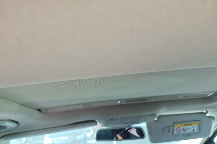 Used Mercedes-Benz C-Class 2015 C 180 L Sport Edition Headliner