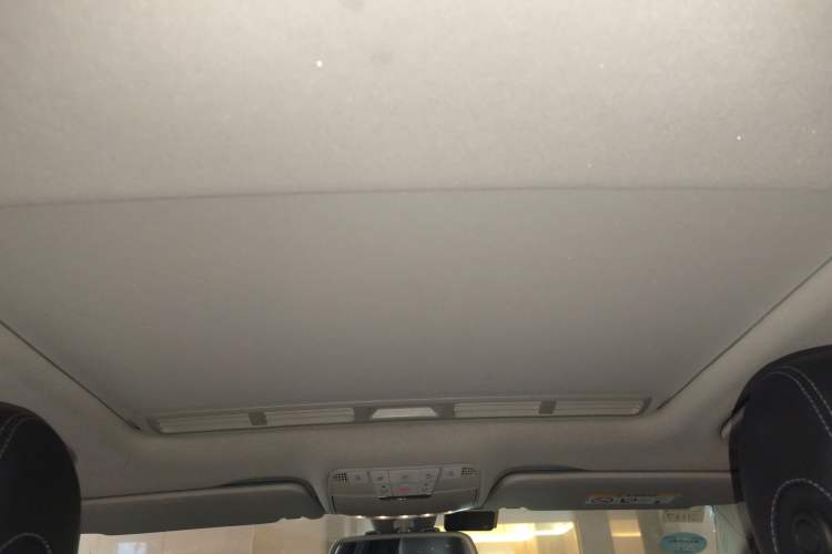 Used Mercedes-Benz C-Class 2015 C 180 L Headliner