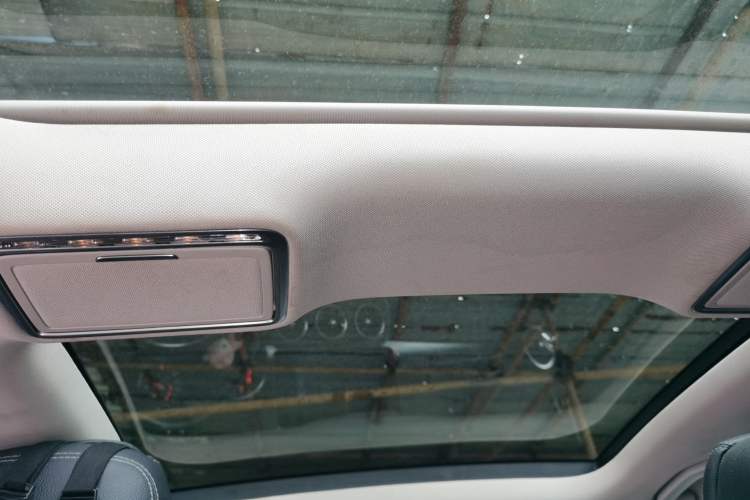 Used Mercedes-Benz C-Class 2015 Revised C 200 L Sport Edition Headliner