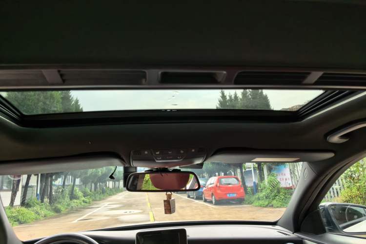 Used Mercedes-Benz C-Class 2015 C 200 Sport Edition Headliner