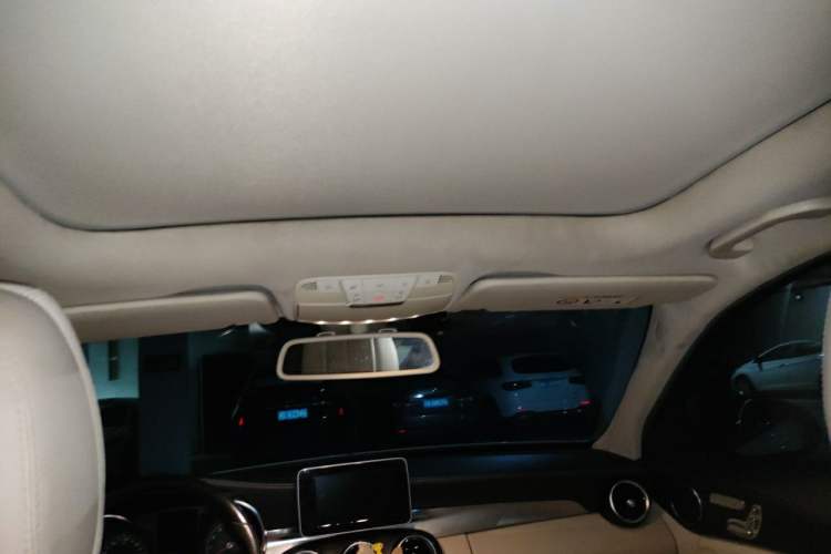 Used Mercedes-Benz C-Class 2015 C 200 L Sport Edition Headliner
