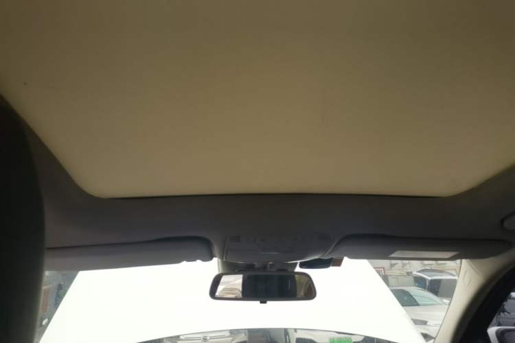 Used Mercedes-Benz C-Class 2015 C 200 L 4MATIC Headliner