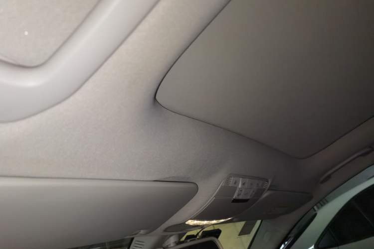 Used Mercedes-Benz C-Class 2015 Revised C 200 L Sport Edition Headliner