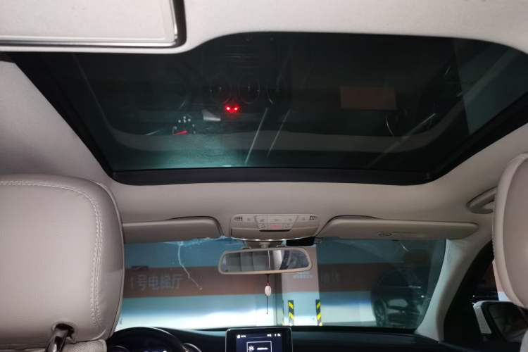 Used Mercedes-Benz C-Class 2015 Revised C 200 L Sport Edition Headliner