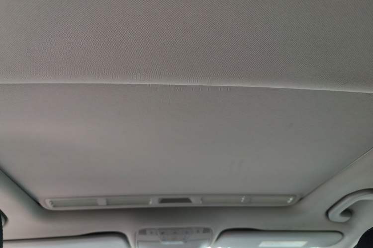 Used Mercedes-Benz C-Class 2015 C 180 L Sport Edition Headliner