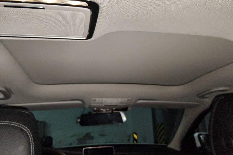 Used Mercedes-Benz C-Class 2015 C 200 L Headliner