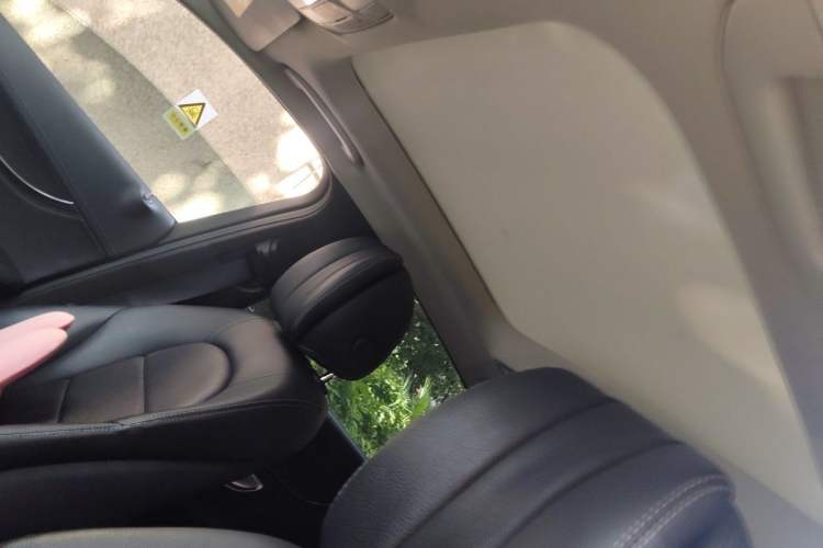 Used Mercedes-Benz C-Class 2015 Revised C 200 L Sport Edition Headliner