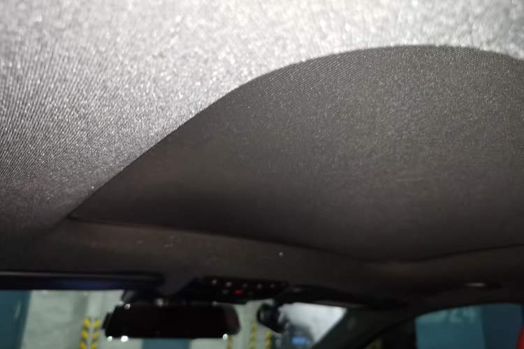 Used Mercedes-Benz C-Class 2015 C 200 Sport Edition 4MATIC Headliner