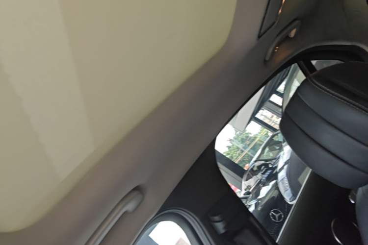 Used Mercedes-Benz C-Class 2015 Revised C 200 L Sport Edition Headliner