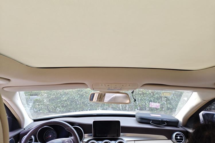 Used Mercedes-Benz C-Class 2015 Facelift C 200 L Headliner