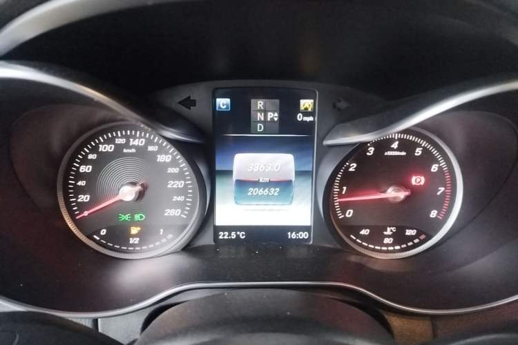 Used Mercedes-Benz C-Class 2015 C 200 Sport Edition Instrument Cluster