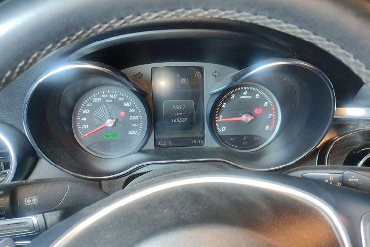 Used Mercedes-Benz C-Class 2015 C 200 L Sport Edition Instrument Cluster