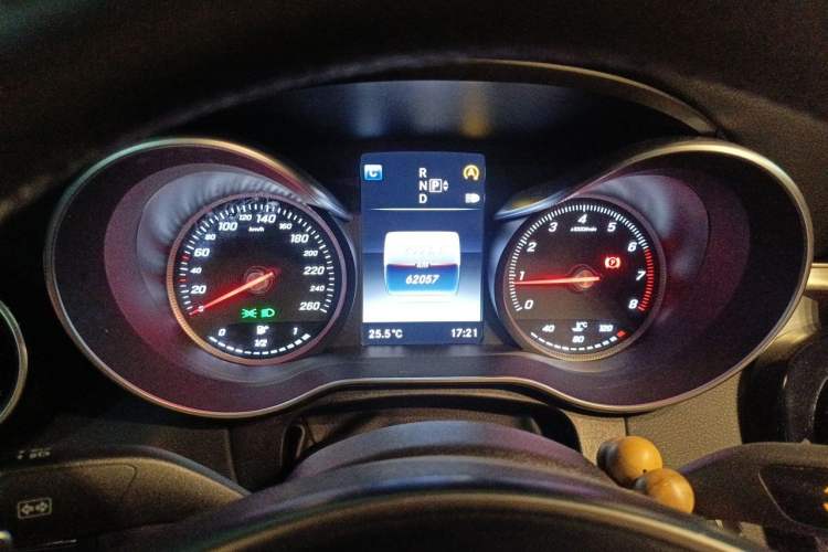Used Mercedes-Benz C-Class 2015 C 200 Sport Edition 4MATIC Instrument Cluster