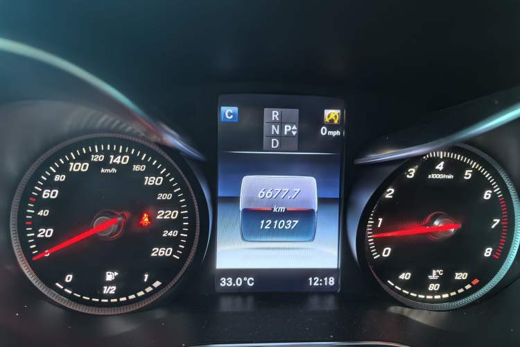 Used Mercedes-Benz C-Class 2015 Revised C 200 L Sport Edition Instrument Cluster