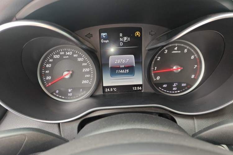 Used Mercedes-Benz C-Class 2015 C 200 L Instrument Cluster