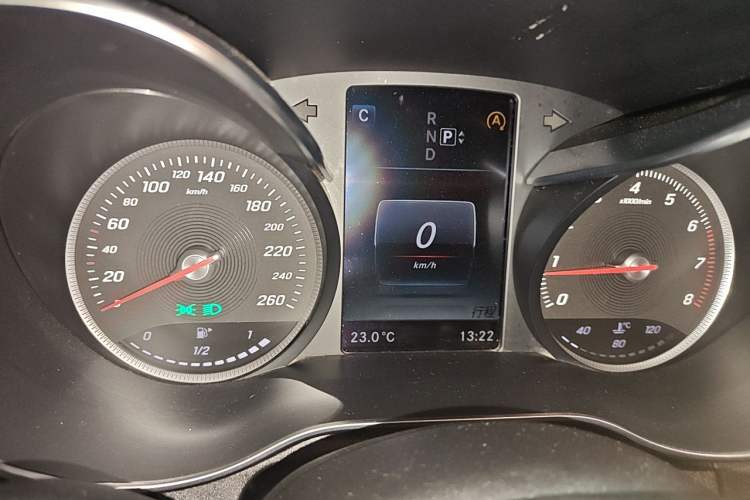 Used Mercedes-Benz C-Class 2015 C 180 L Sport Edition Instrument Cluster