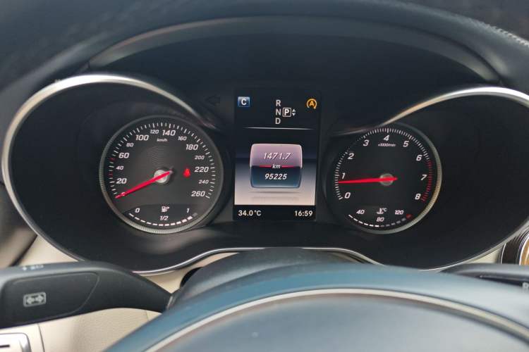 Used Mercedes-Benz C-Class 2015 C 200 L Instrument Cluster