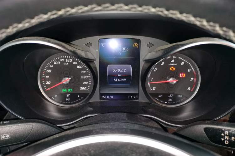Used Mercedes-Benz C-Class 2015 Revised C 200 L Sport Edition Instrument Cluster