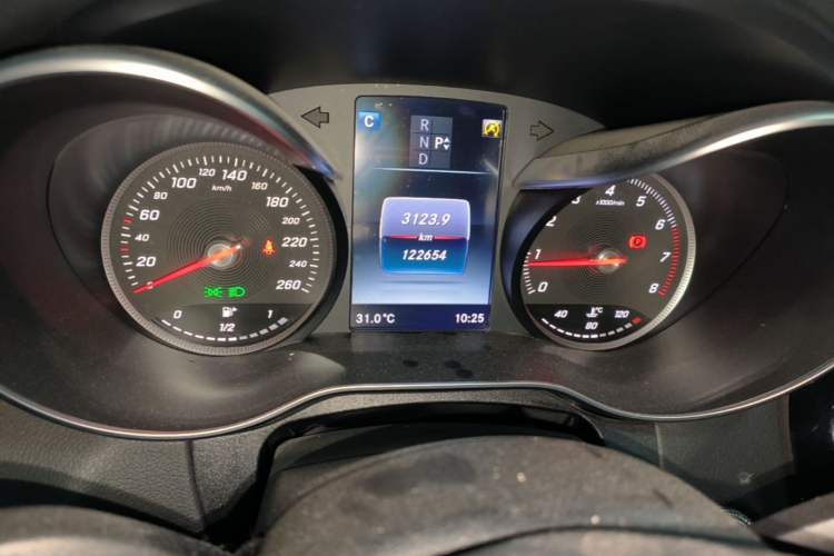 Used Mercedes-Benz C-Class 2015 C 200 Sport Edition Instrument Cluster