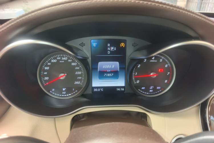 Used Mercedes-Benz C-Class 2015 Facelift C 200 L Instrument Cluster