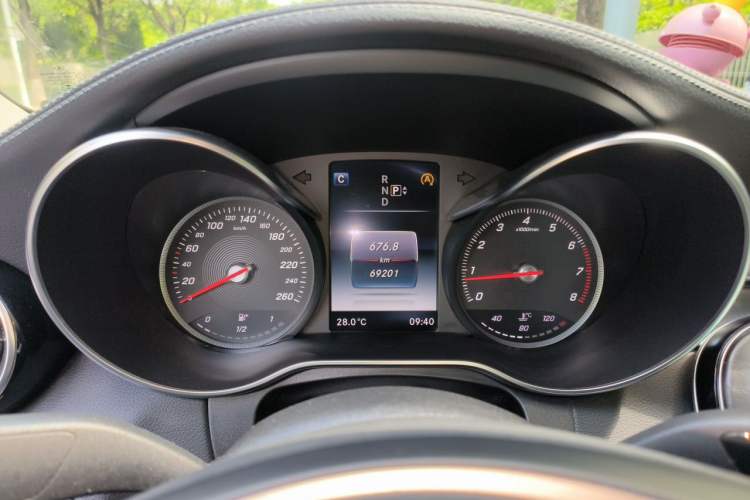 Used Mercedes-Benz C-Class 2015 C 200 L Sport Edition Instrument Cluster