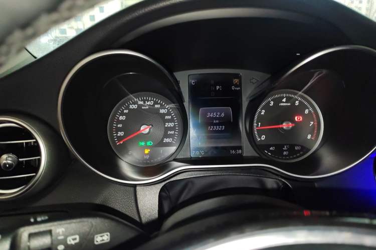 Used Mercedes-Benz C-Class 2015 C 200 station wagon Instrument Cluster