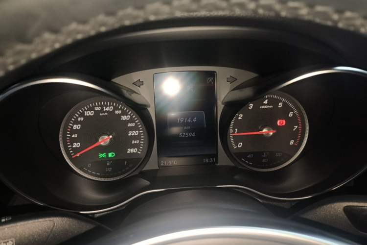 Used Mercedes-Benz C-Class 2015 C 200 Sport Edition Instrument Cluster